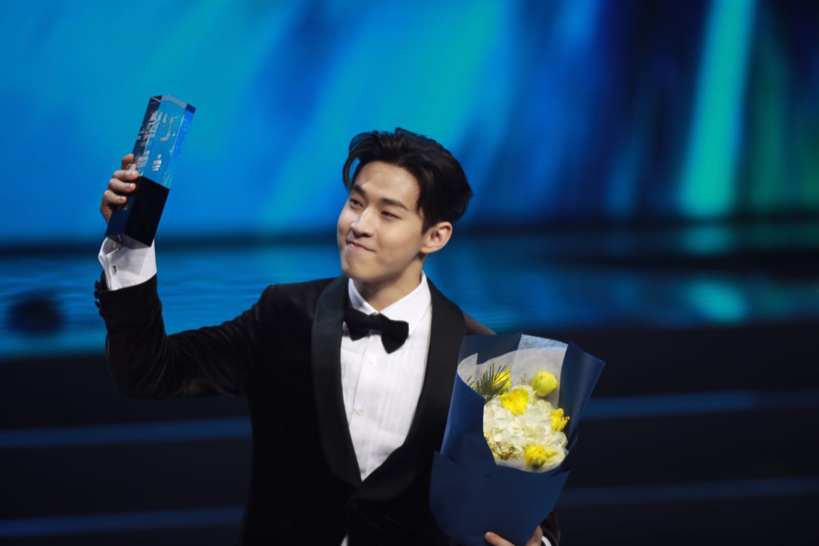 刘宪华移动视频盛典获奖 努力做不负期待的音乐人