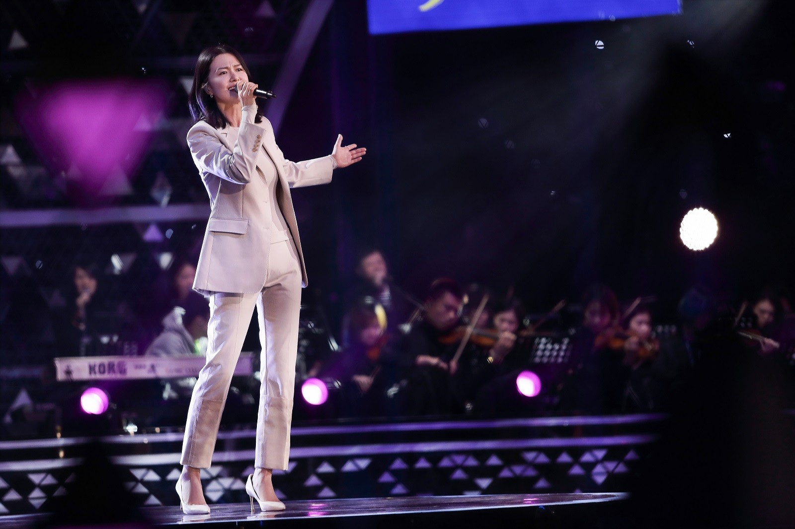 《经典咏流传》天籁童声唱火清代诗词 王俊凯感叹时光易逝