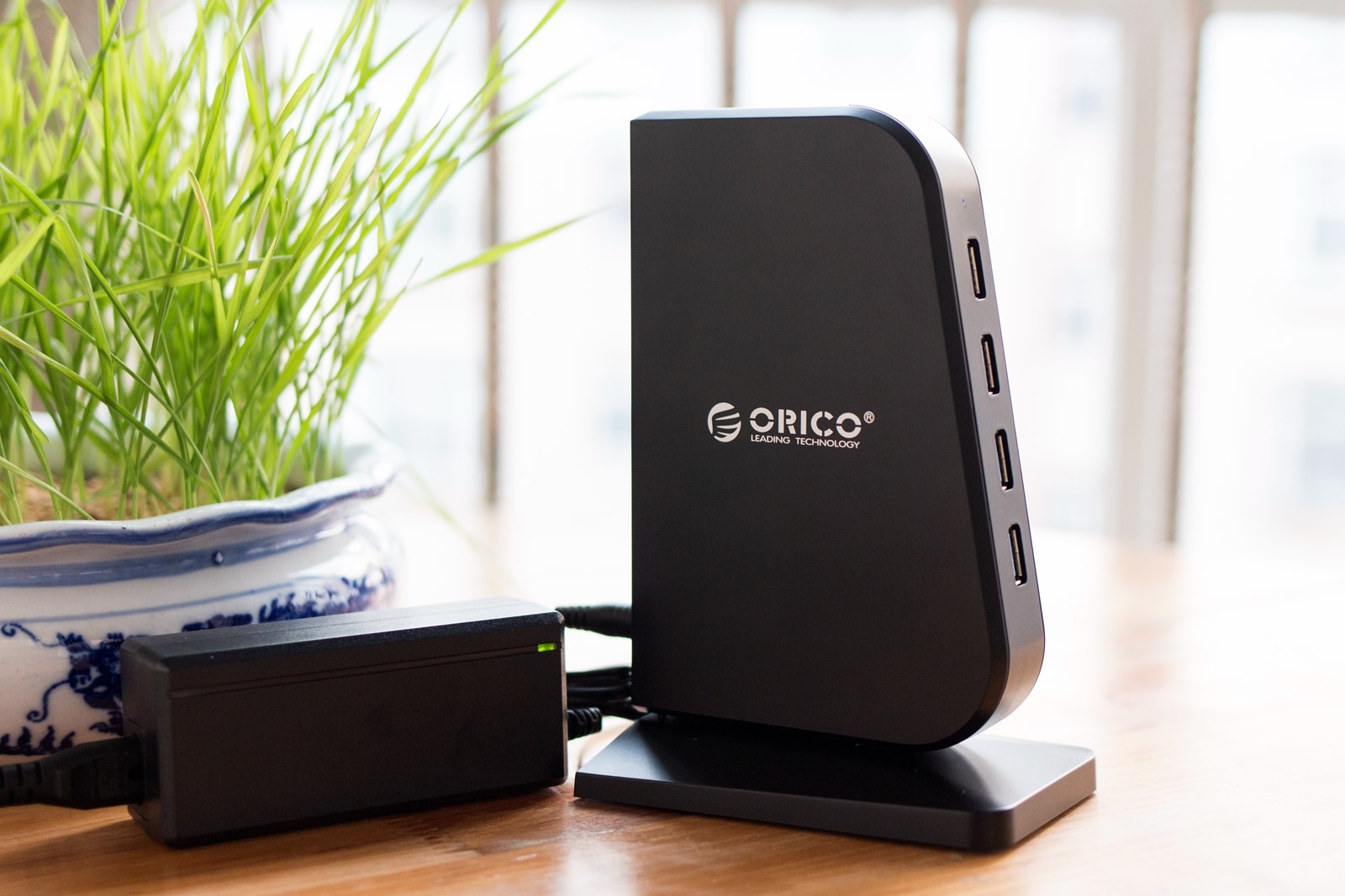 突破常规，让USB更强大——ORICO BC1.2快充立式集线器