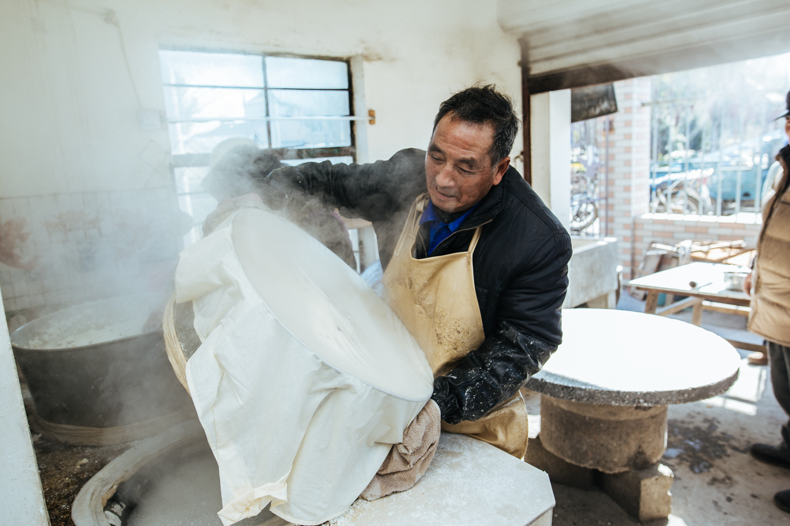 一块蒸糕60斤!却成了如今上海农村奢侈的年