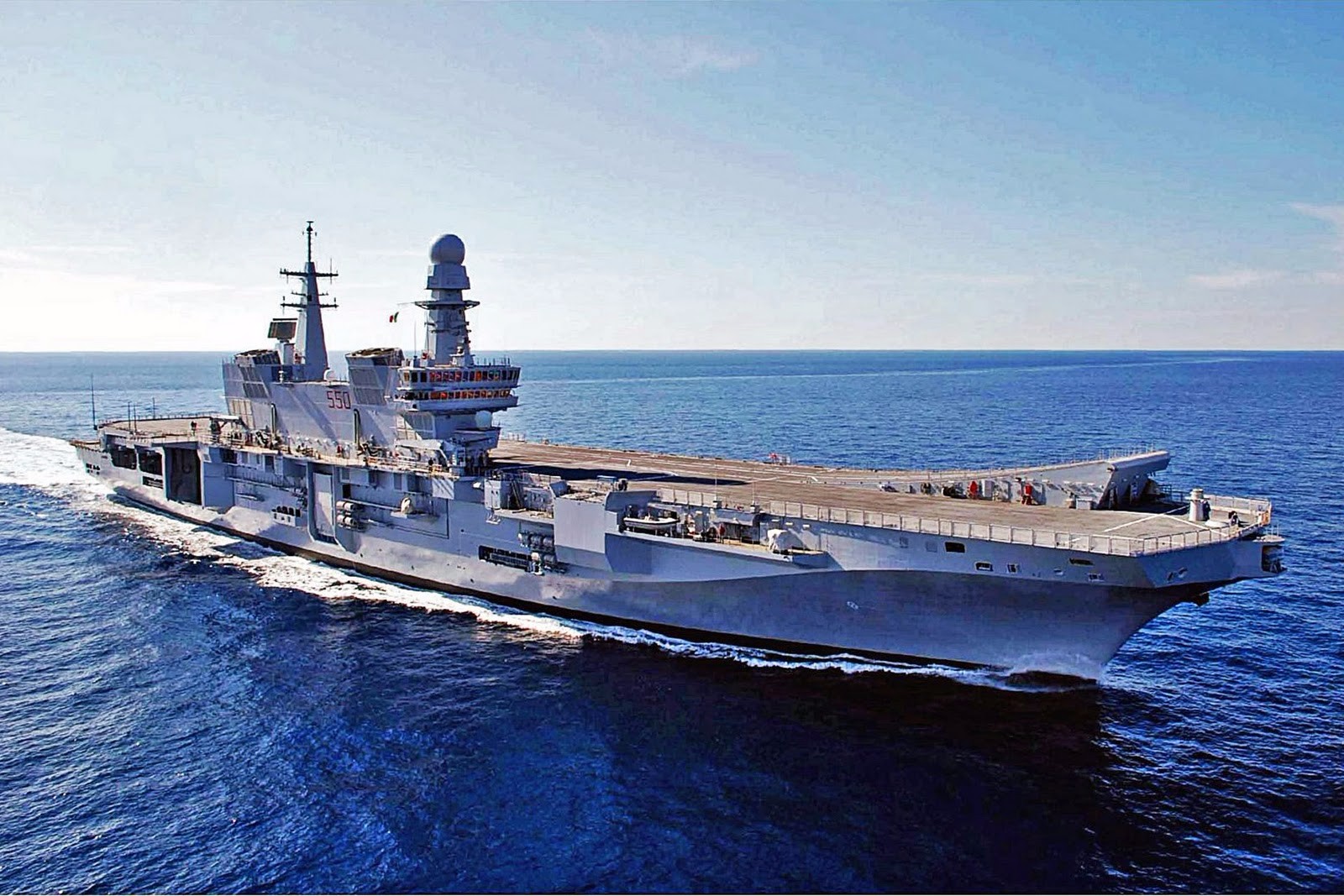 日本究竟能不能造航母?出云级直升机驱逐舰真