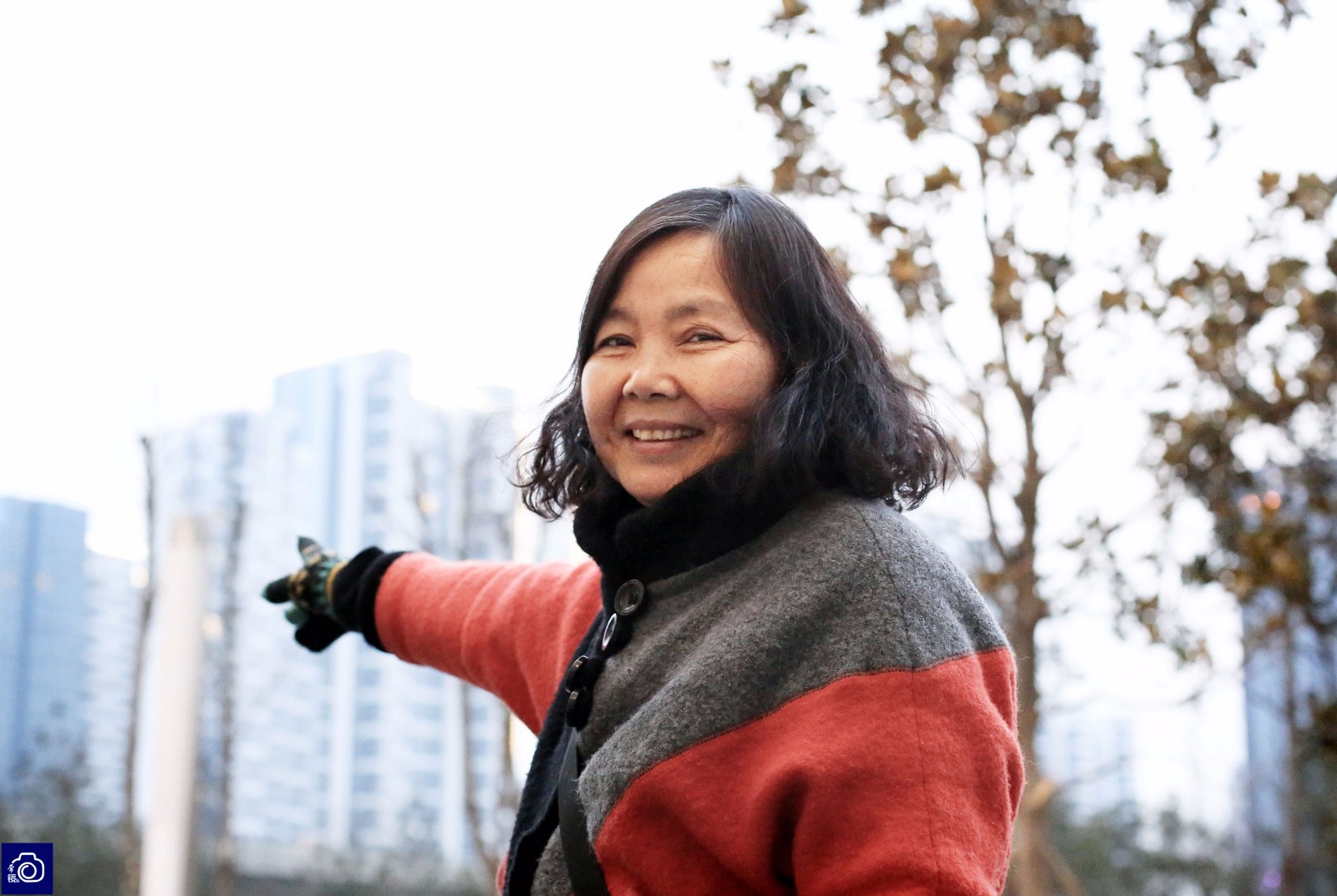 53岁女子坐拥300万豪宅却当保洁赚钱,一天打