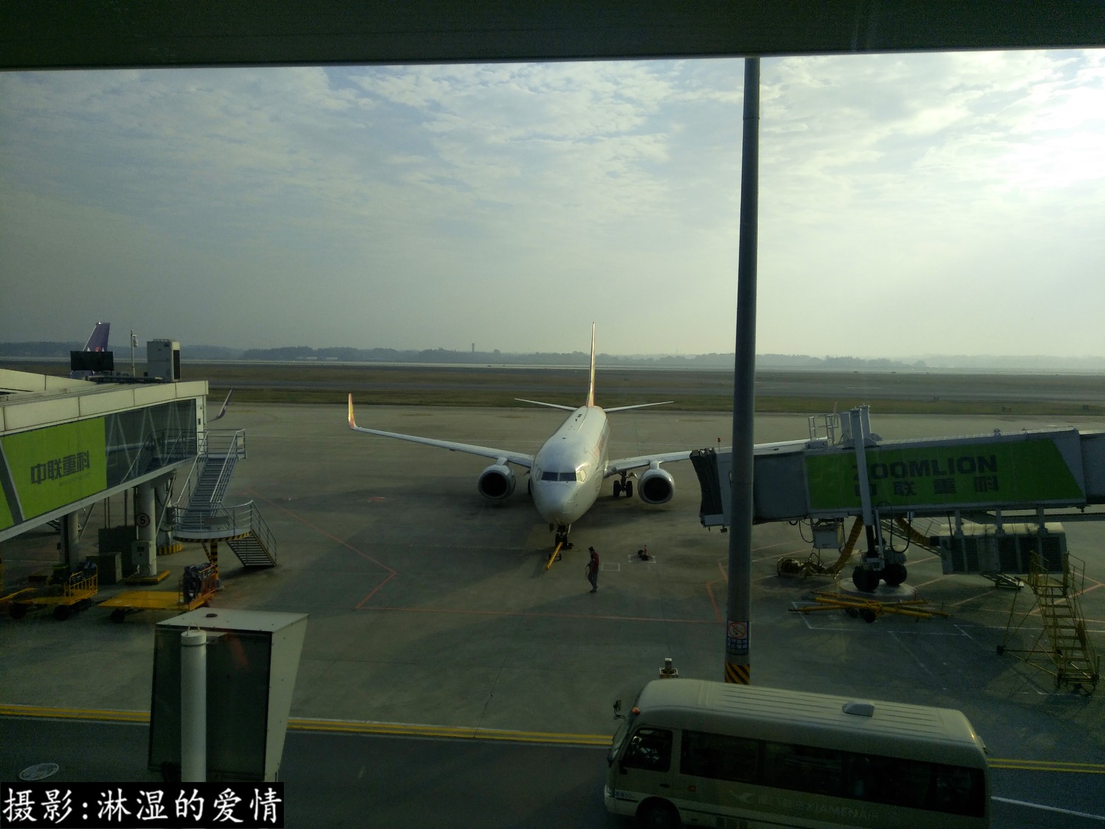 长沙黄花机场乘机实拍,与飞机的一次亲密接触,跟小编出发吧!