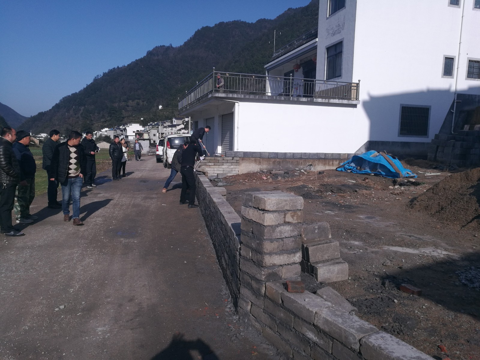 黄山市歙县绍濂乡:2018年向违章建筑敲出第一重锤
