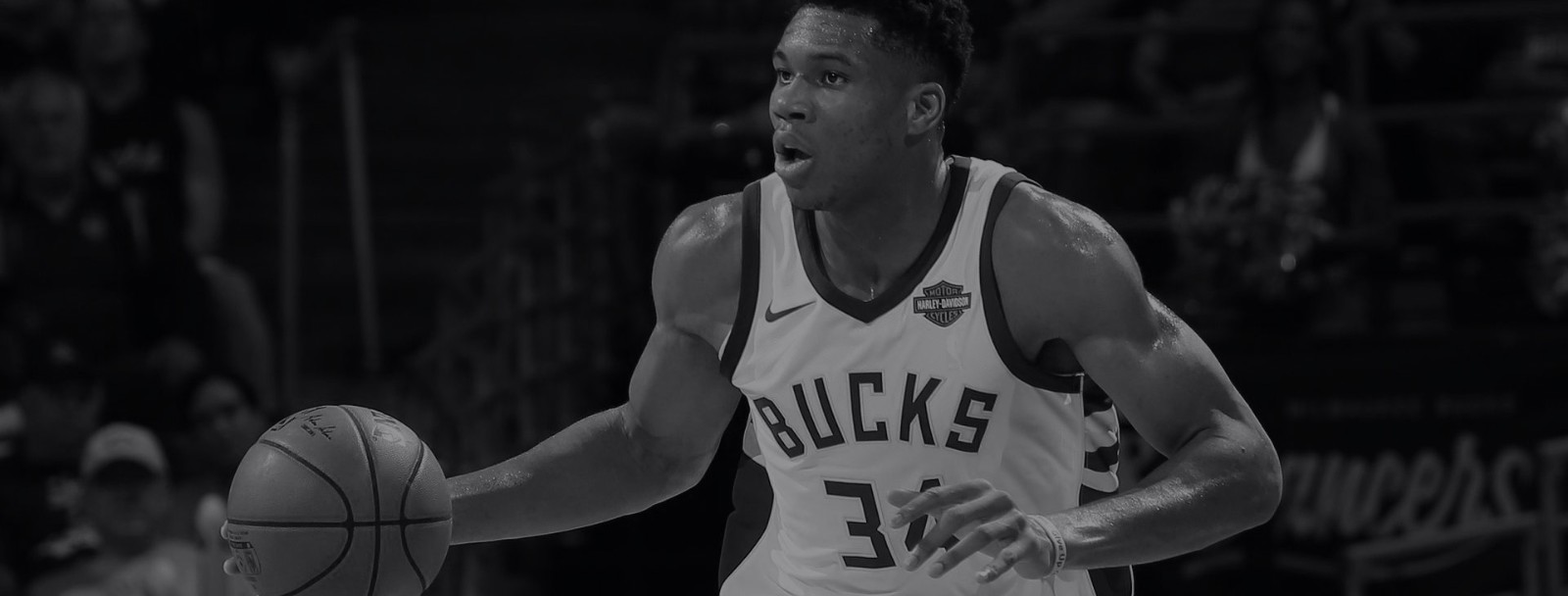 詹姆斯新战靴 & 字母哥签名鞋,盘点2018年最值