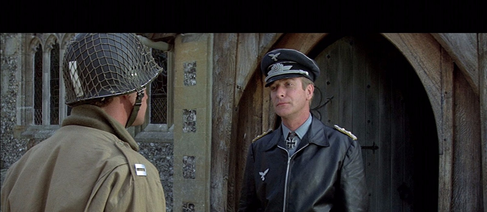 德国伞兵救英国小孩而死被厚葬?真相柳暗花明