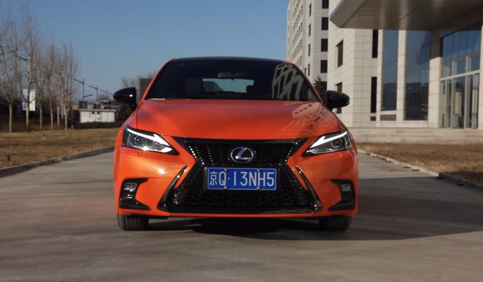 张扬气质搭配混动心脏 张琦试驾雷克萨斯CT200h F SPORT