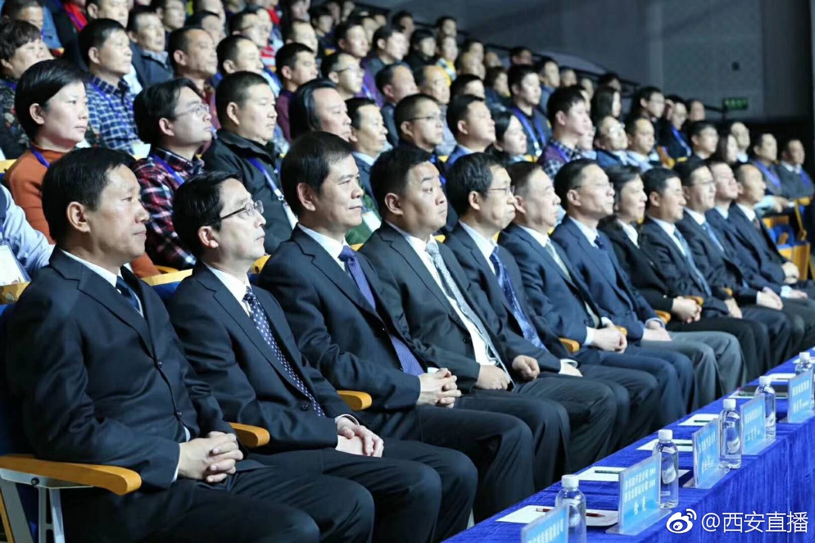 2018年首期电视问政 聚焦西安公用服务:公交车