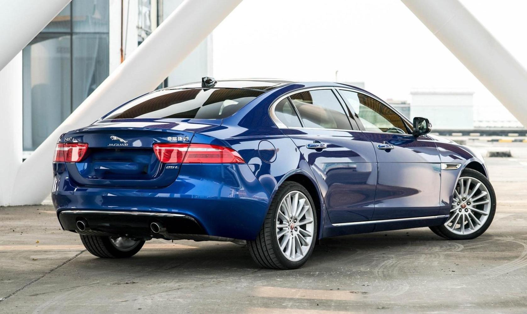 比3系优秀的捷豹轿跑，直接降了25万，比奔驰都豪华-新浪汽车