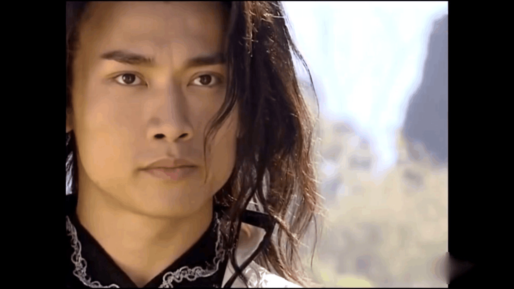 影视剧: 聂远和任泉长得到底有多像, 你们觉得哪个更帅!