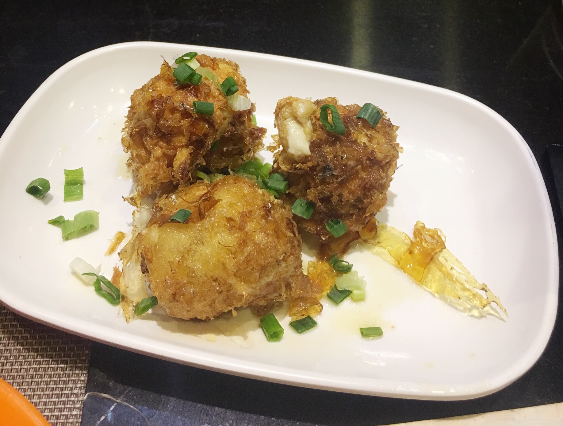 韩国游客去日本装中国人,结果素质太差被识破