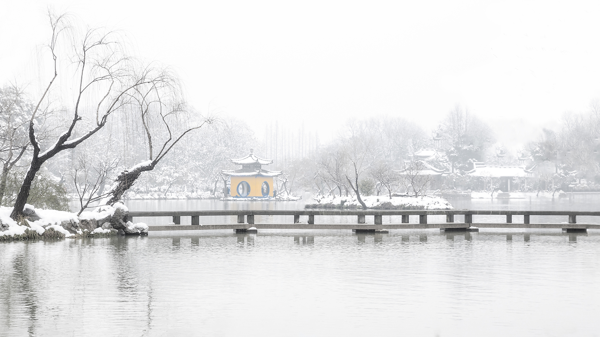 冬日雪后扬州瘦西湖，没去过的只看一眼都令你怦然心动