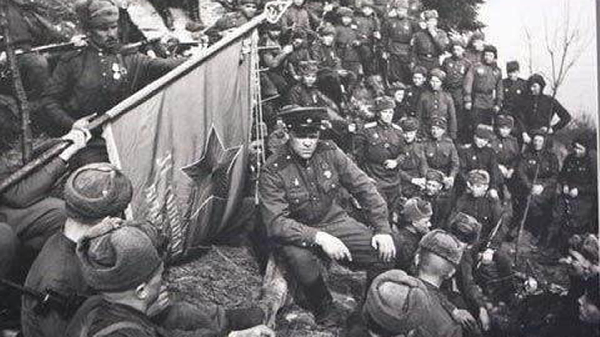 德国侦察兵潜伏进苏联，因为一枚订书针全部暴露，全部被苏军处死