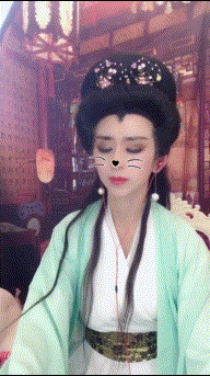 搞笑GIF圖：大爺跟群主要紅包，竟拿出磚頭