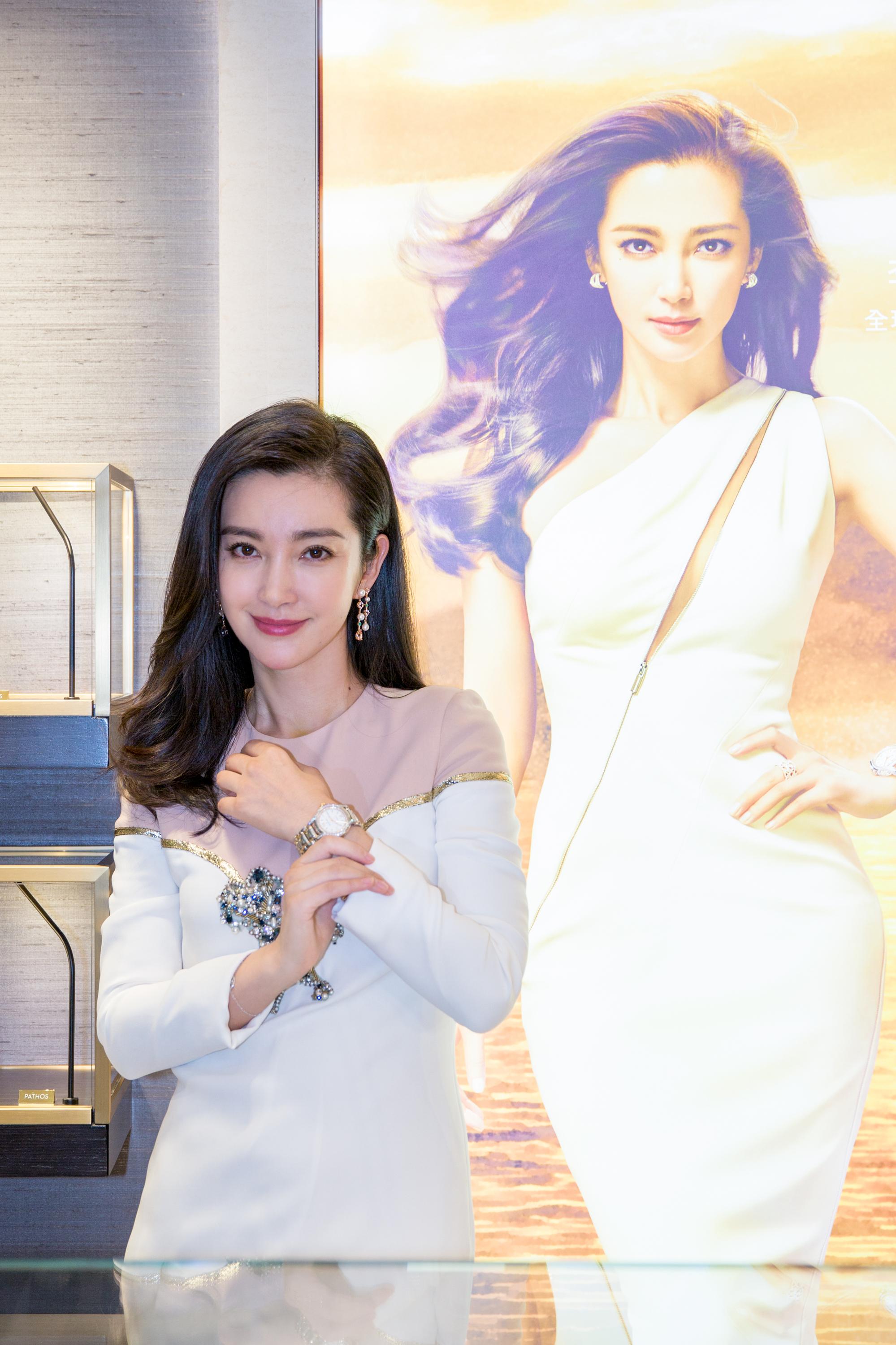 与李冰冰一起签了三部好莱坞大片