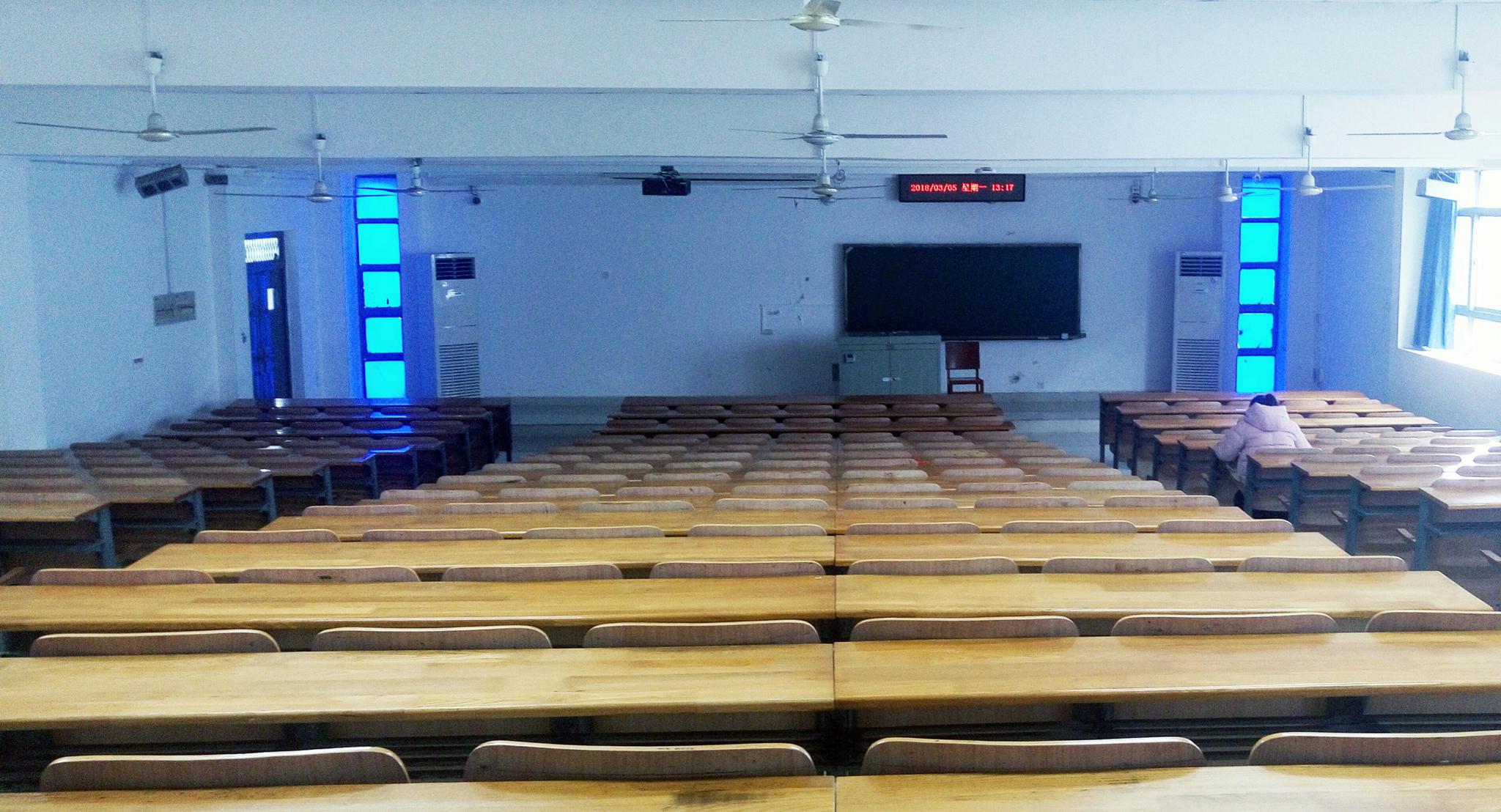 这所全国面积最大的单体大学,到底是什么样子