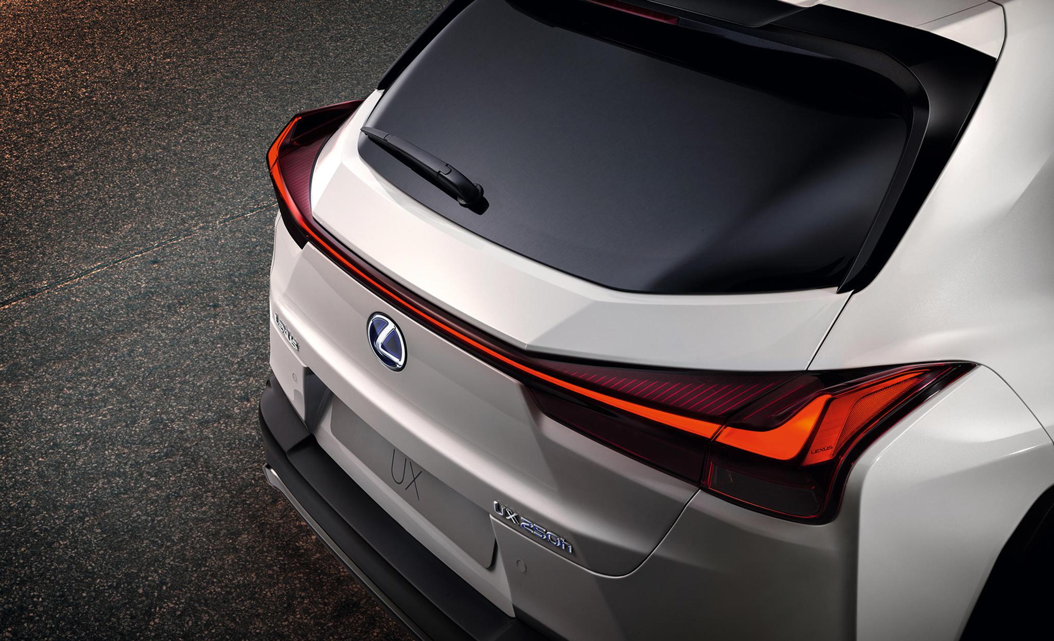 全新雷克萨斯UX全球首发,2018日内瓦车展官图