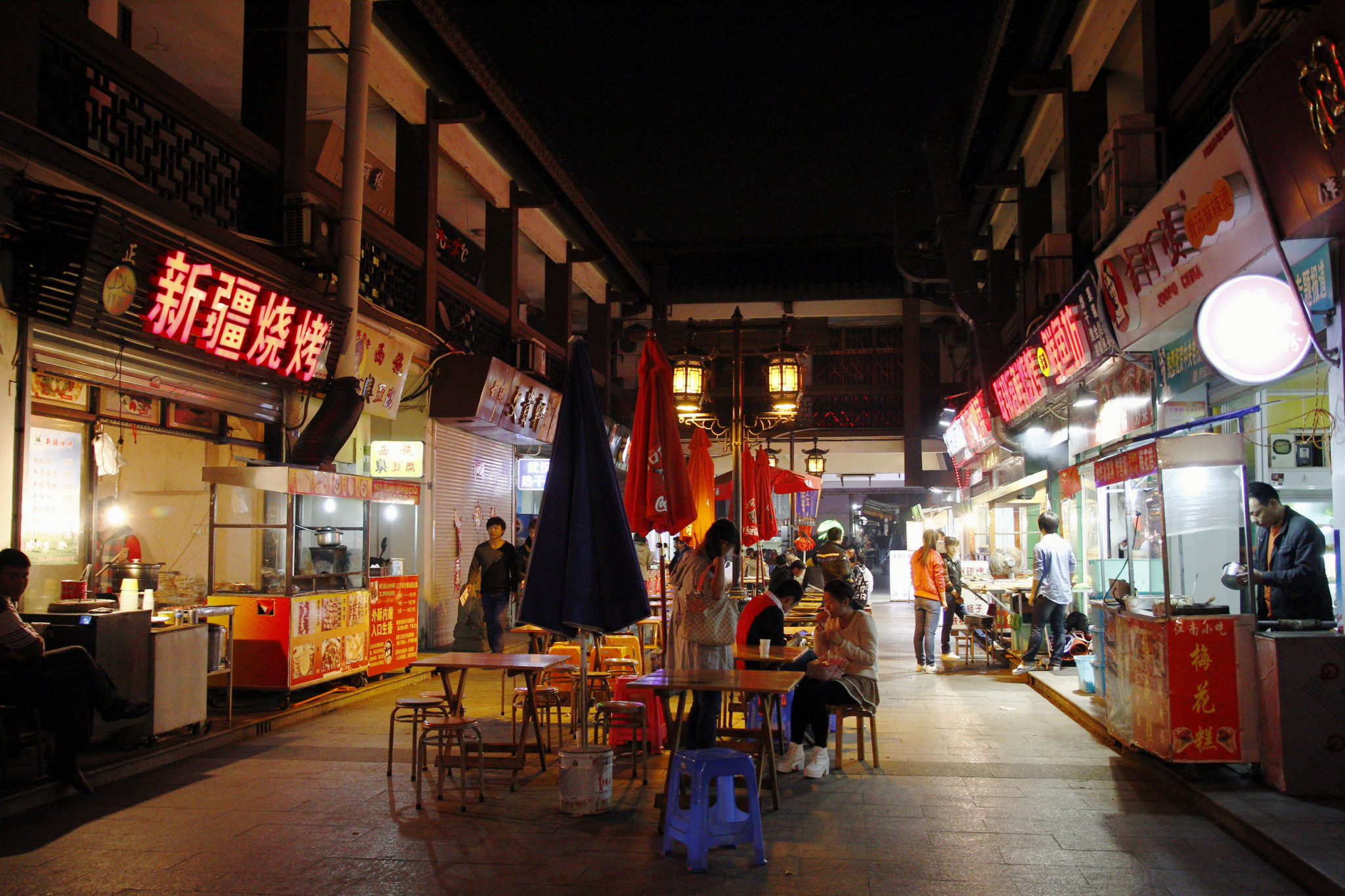 城市美食街在哪 (城市美食街在哪里啊)