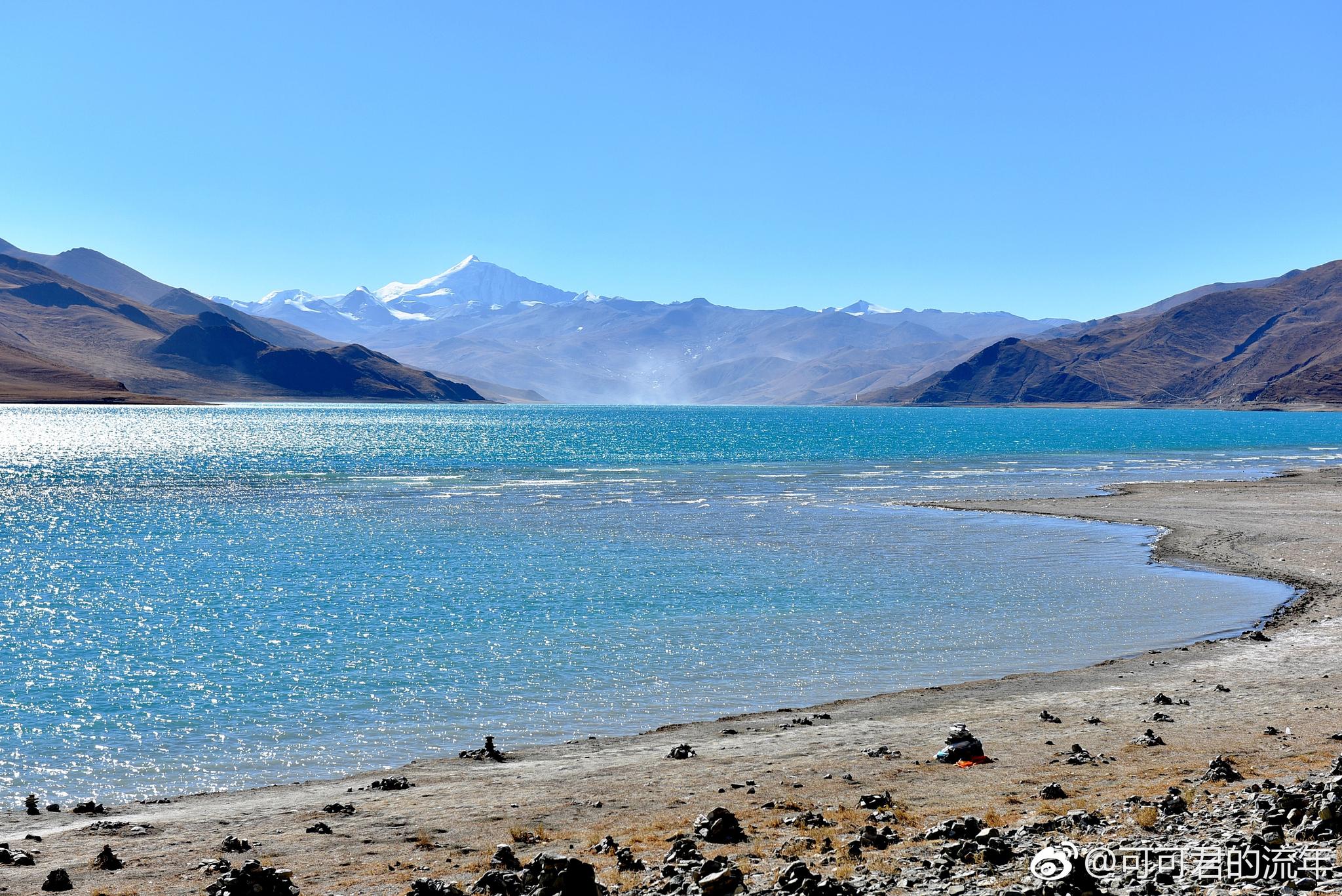 整整半天行驶在海拔四千多的羊湖边
