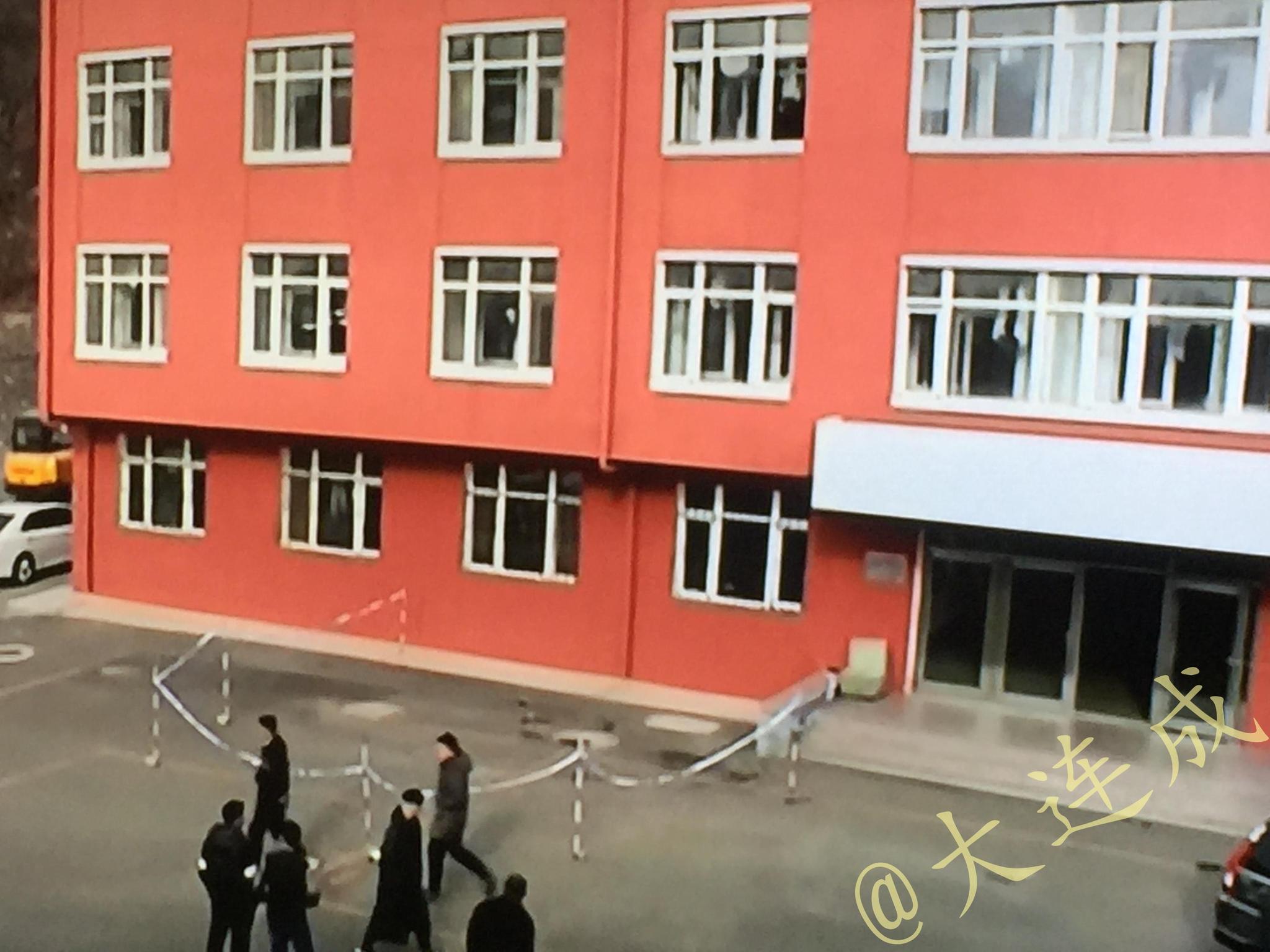 大连交通技师学院16岁男生寝室离奇坠楼 生命