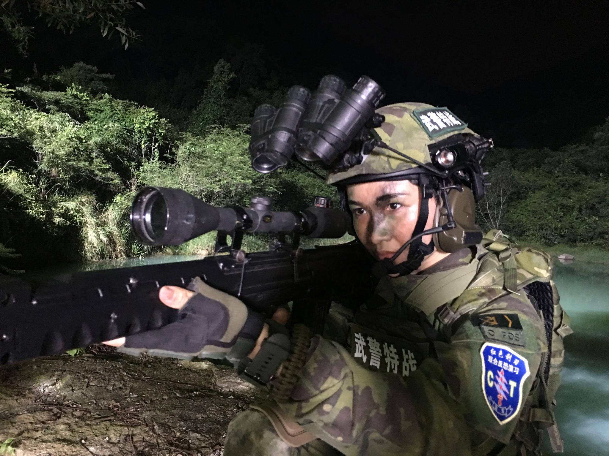 《利刃出击》图片