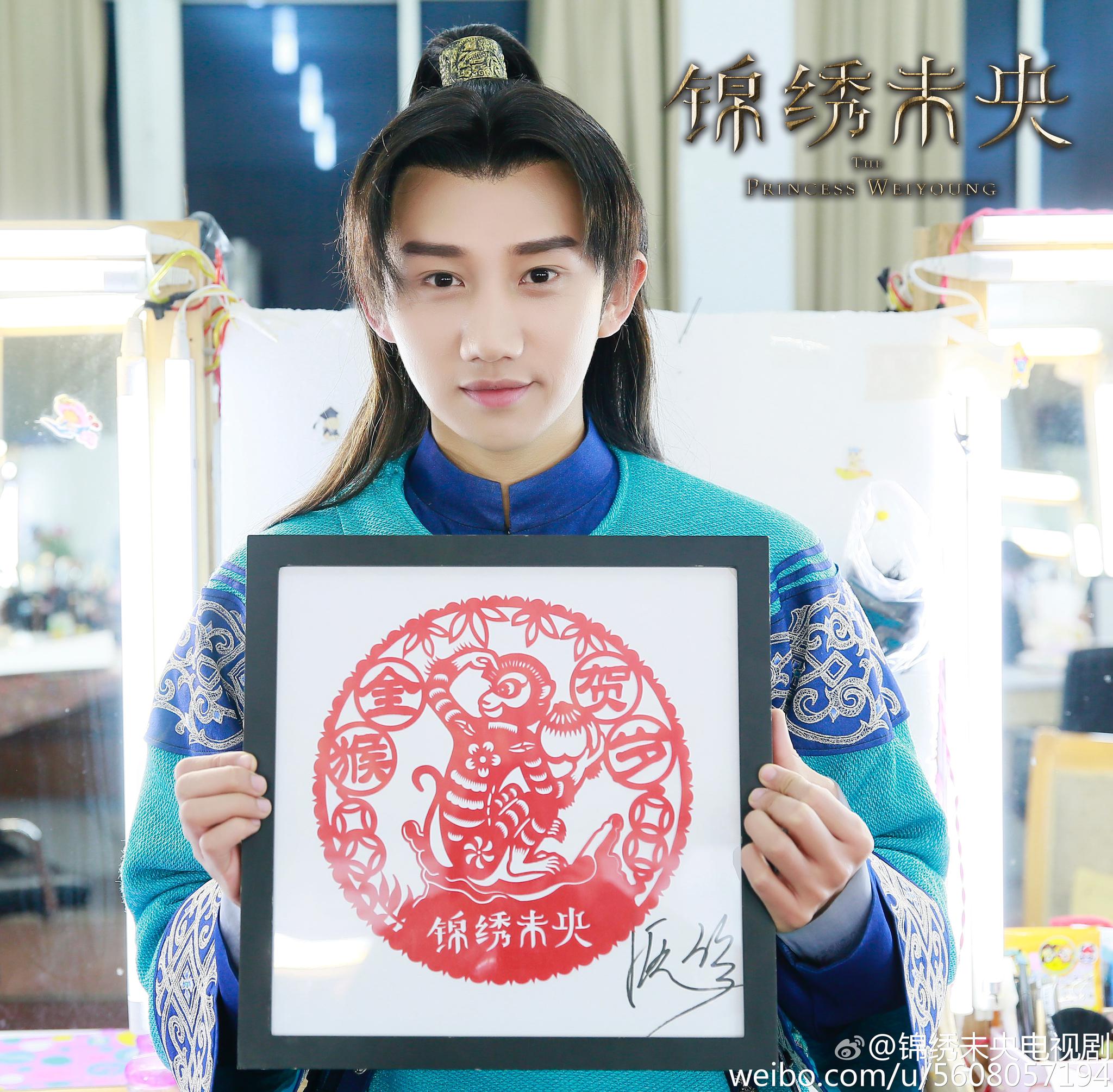 他是唐嫣最宠爱的弟弟!如今受姐姐唐嫣力捧年