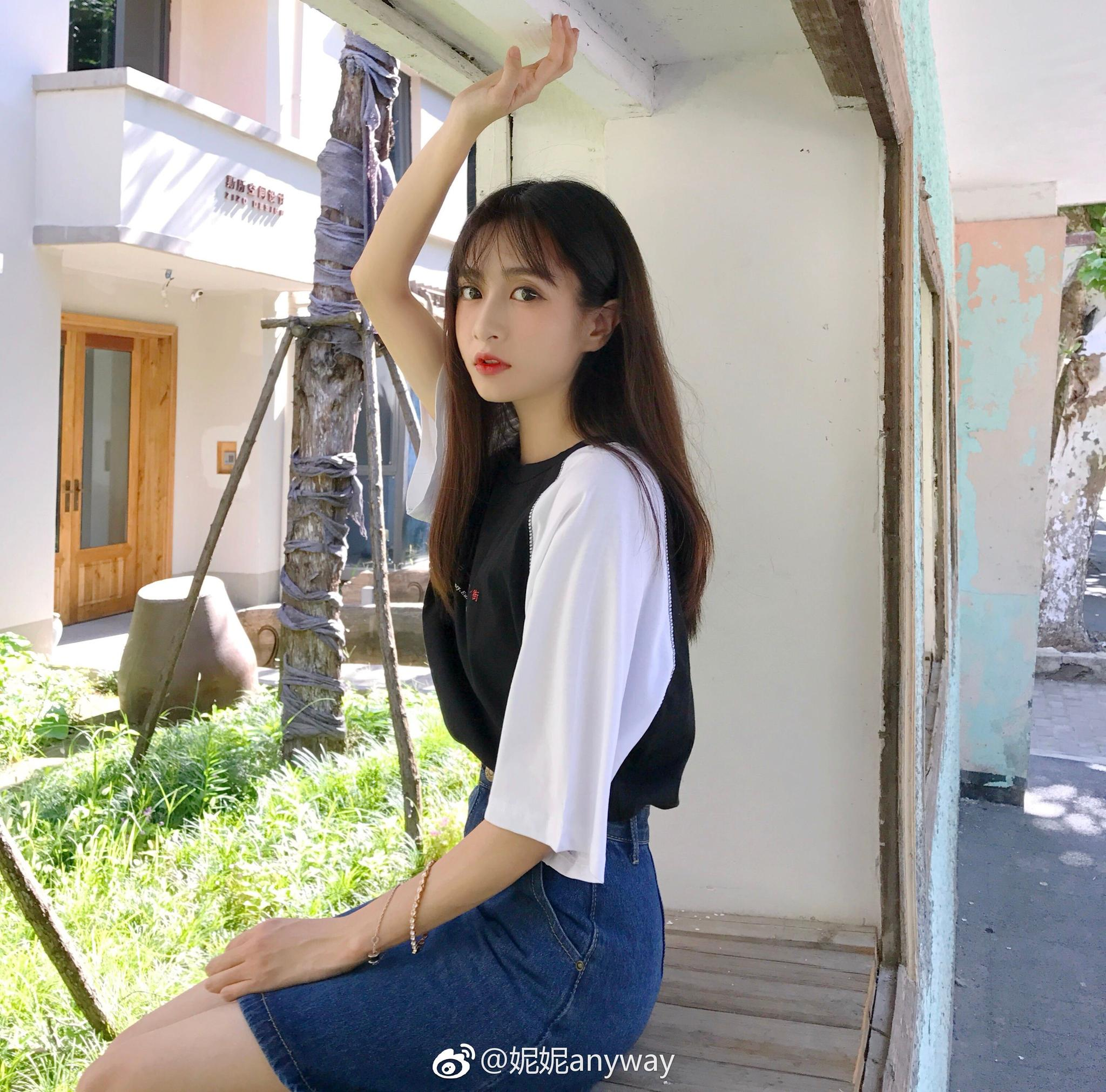 校花日记妮妮来自浙江工业大学视觉传达专业