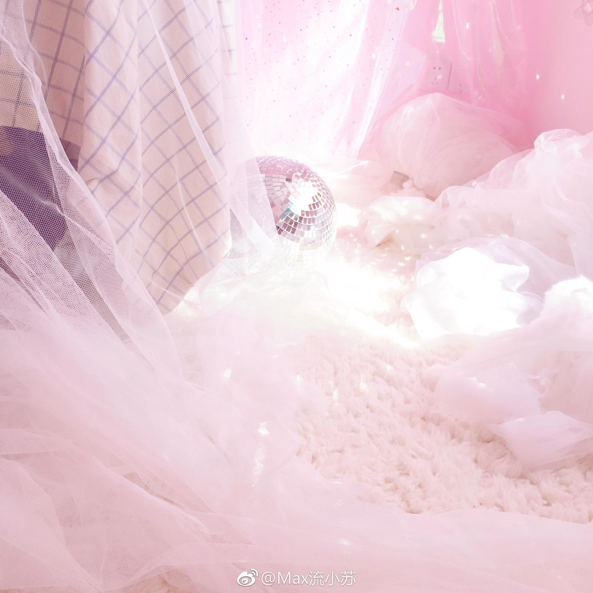 跟拍了jk和独角兽花嫁小裙子 吃着带来的芒果干 猫爪巧克力 今 巧克力 独角兽 芒果干 新浪新闻