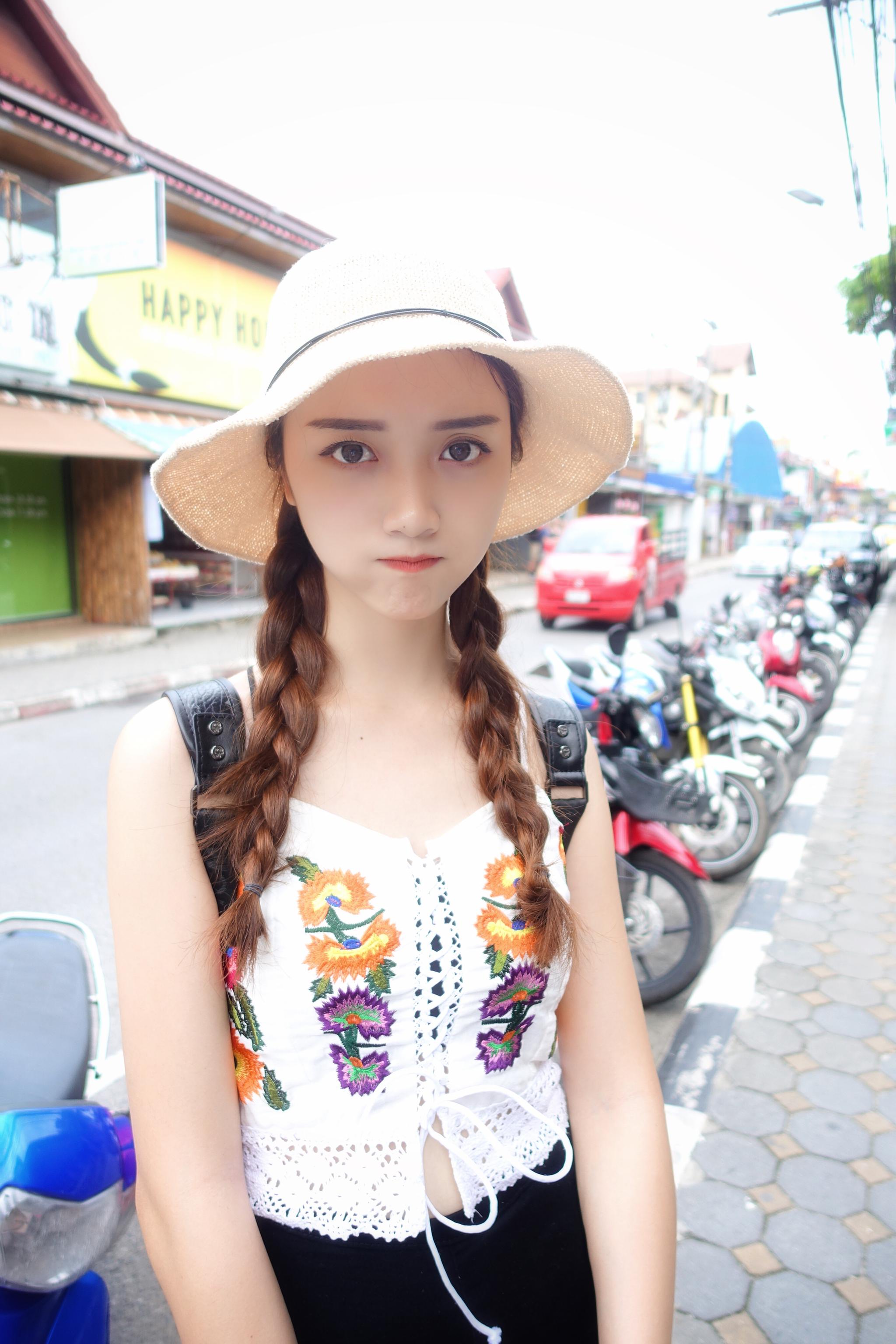 校花美女 长沙师范学院 张怡 大二 环艺设计 99年 175