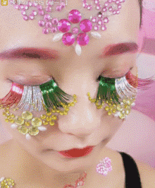 搞笑gif:那句歌词又开始回荡:我们不一样!