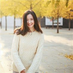 我不舒服提前下班,老公突然回家,听到动静,我捂住嘴巴不敢吱声
