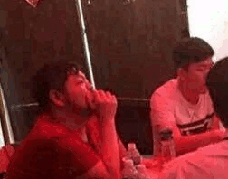 LOL小智照片曝光! 原来真是王思聪说的死胖子!！