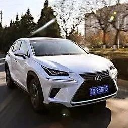 豪华SUV里不仅BBA有回头率，这辆车上街瞩目率更高！