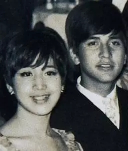 赌王有六个儿子,为何却把家产给女儿何超琼继