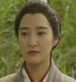 雪梨：角色狠辣但真人软萌，初恋张国荣，儿女双全至今单身