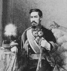 明治养士,大正养国,昭和养鬼,平成养豚是什么