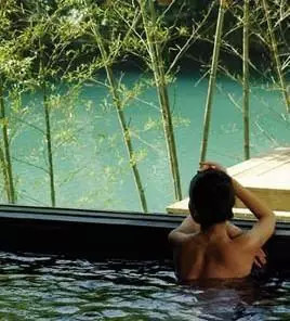 好害羞！真实体验日本男女混浴温泉全过程