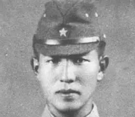 最后一个投降的日本兵不值得称赞, 却给我们敲