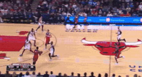 NBA欠你们一座奥斯卡奖, 保罗 韦德 假摔动作太浮夸！