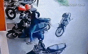 搞笑:专业碰瓷咩咩君