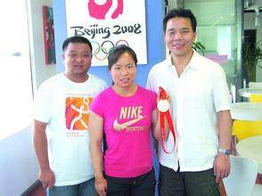 大21岁的丈夫一看就是老实人?举重举出感情,拒