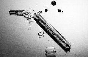 孩子咬破体温计误吞水银,急坏家长,孩子到底会