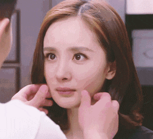 杨幂拍《谈判官》时达到体重巅峰, 脸竟圆出了双