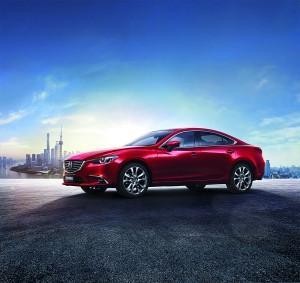 最厚道B级车，空间大过帕萨特，售价16万，雅阁都坐不住了