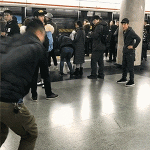 肯德基又开始搞事情了, 建造了一座世界上最小的