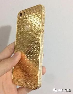 私人定制黄金满钻iPhone5s只卖1000块！钻石黄金这么不值钱？