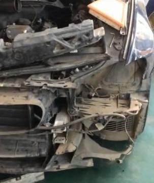 宝马5系抵押车拆了8天找出20个GPS