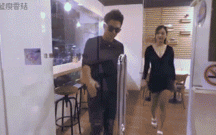 教你如何面对美女做个绅士