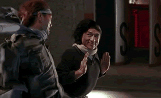 姑娘麻烦你拍照的时候考虑下朋友的感受,亮点都一扫而