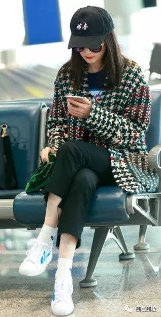 明星都在穿的国产运动鞋,你确定不来一双?